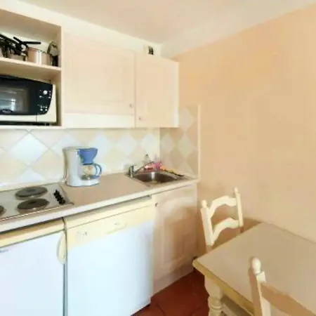 D'une Avec Piscine Partagee Et Wifi A Sur Argens Appartement *